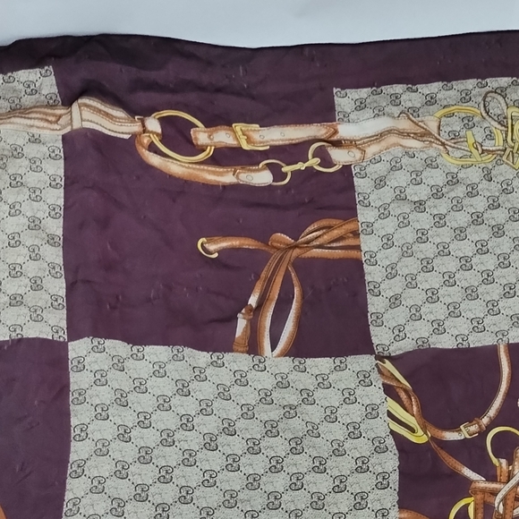 Gucci Silk Luggage Leather Strap & GG Logo Large Wrap Scarf Gray Burgund… - Picture 9 of 14